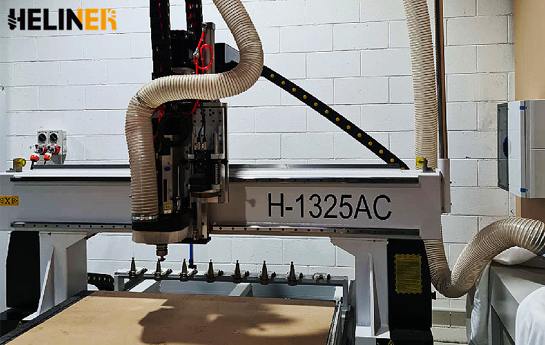 HELINER H-1325 CNC Router for cutting plywood